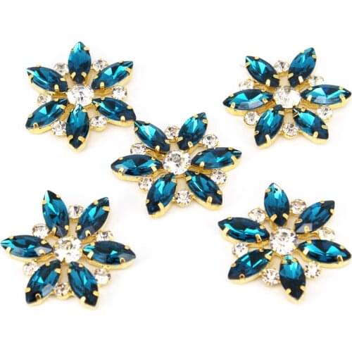 3.5x3.5cm DIY sequin applique flowers Embroidery floral patches for wedding dress Handmade rhinestone beaded Patches for clothes