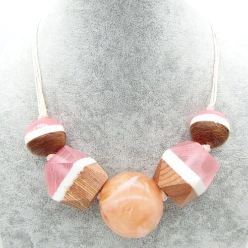 Superior Quality Pink Resin with Wood New Bead Female`s Short Cord Necklace
