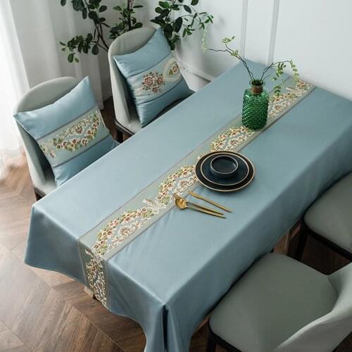 Luxury Classical Embroidered Table Runner Waterproof Simulation Silk Geometric Tablecloth Rectangular Coffee Table Tablecloth