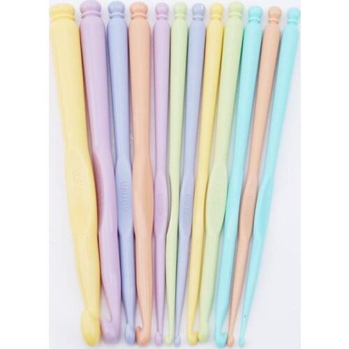 Creative Hot Plastic Crochet Hooks Kit Knitting Needles Colorful Stitches Craft Crochet Set DIY Weave Tools Home Sewing Supplies