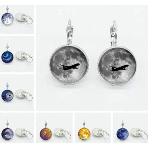 LKLRYWBD Stud Earrings