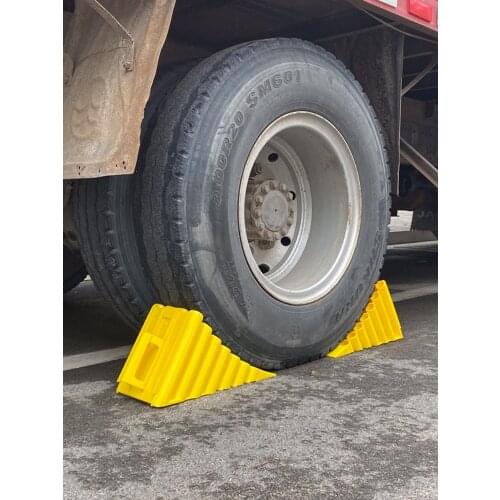 Car Portable Wheel Chock Heavy Duty Plastic Wheel Chock Stoppers for Car Trailer Truck RV Car accessories