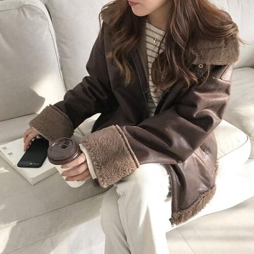 Brand Designer Woman Fake Fur Leather Coats Velvet Jackets Outwear Winter Warm Fleece Faux Fur Leather Coats Overcoats A301
