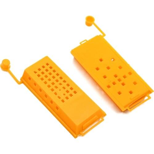 100 pcs Bee Cages Beekeeping Plastic Transport Cages Hole Bee Prisoners Transport Bee Queen Isolation Beekeeping Tools Yellow