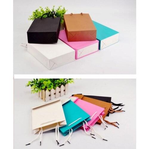 Logo printing White Kraft Paper Gift Bag With Handle Wedding Birthday Party Gift Christmas New Year Shopping Package paper Bag