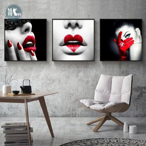 Modern Beauty Fashion Canvas Poster and Prints Black White girls Lipstick love Wall Art Picture For Living Room Nordic Decor