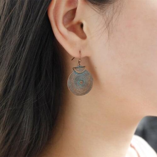 Vintage Spiral Texture Pattern Round Drop Earrings Ancient Bronze Bohemian Ethnic Retro Charm Earrings For Women Holiday Gift