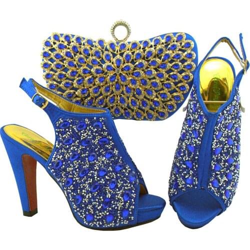 Italian Design Hot Selling Fashion Elegant Women Shoes and Bag Set Decorated With Crystal Mixing Metal in Gold Color for Party