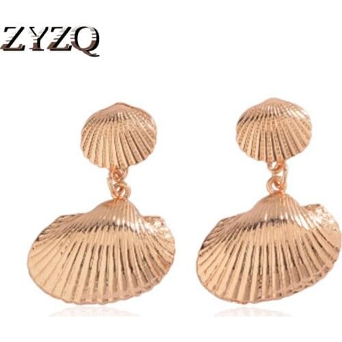 ZYZQ Classic Sea Shell Shaped Earrings Luxury Romantic Daily Wear Accessories For Women Cute Birthday Gift Earrings Wholesale