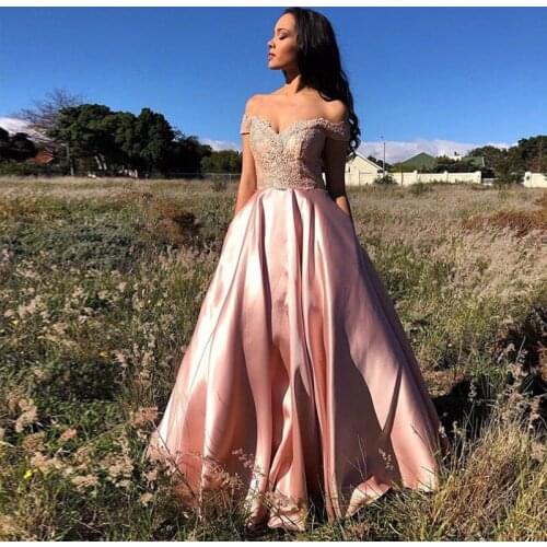 Off Shoulder Pink Prom Dress A-line Long Simple Satin Evening Dresses Appliques Vestido De Formatura 2019 New Prom Gowns