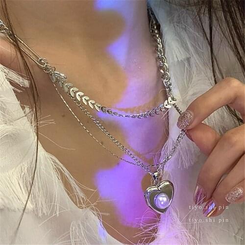 High Street Silver Colour Metallic Love Heart Pearl Pendant Necklace for Women Ladies Titanium Steel Necklace Accessories