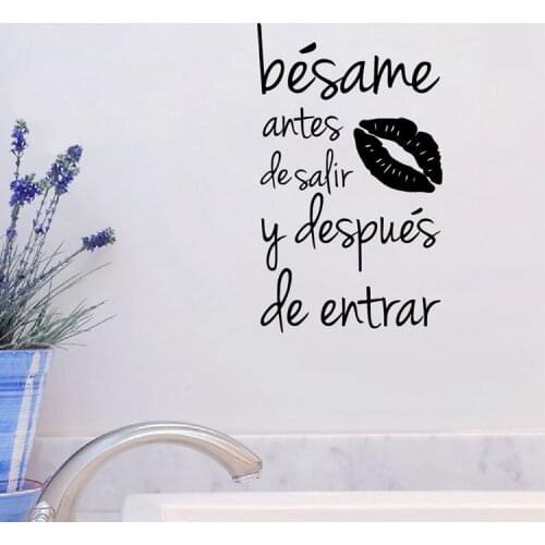 Spanish Vinyl Wall Sticker Kiss Me Before Leaving and After Entering Quote Removable Door Sticker Home Decoration AZ370