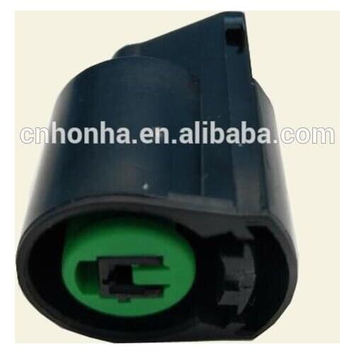 Free shipping PB625-01027 KUM 1 Pin Male Auto Electrical Compressor Engine Connector Waterproof Plug