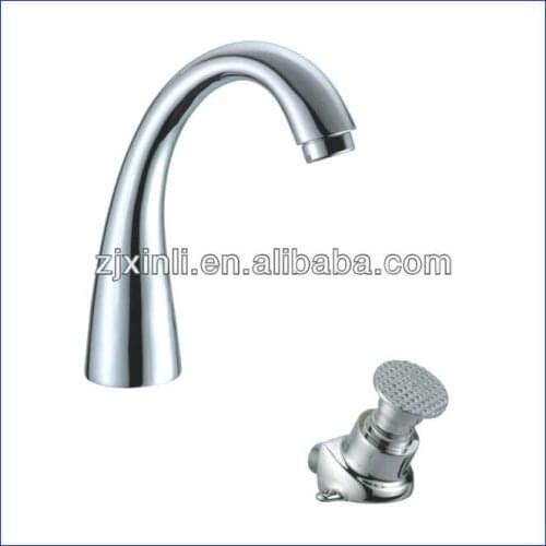 X10163 - Luxury Brass Material Chrome Color Clinical Pedal Faucet