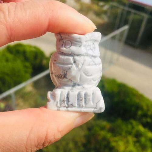 1PCS Factory direct selling Natural Hand Carved White howlite Owl Crystal Owl folk crafts for Healing Gifts