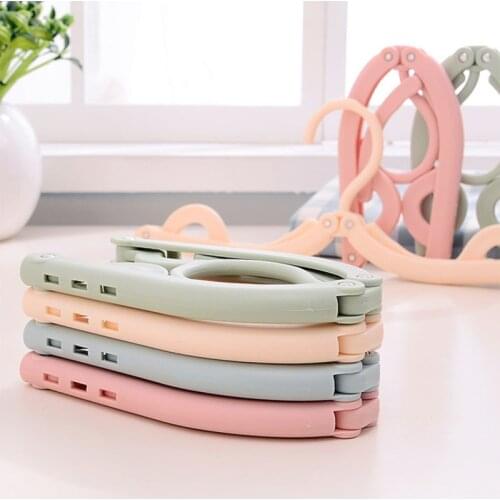Multi-functional Foldable Hangers for Clothes Plastic Drying Rack Plastic Coat Hanger For Hotel Home and Travel Use-5 pcs