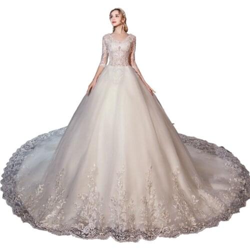 Luxurious Ball Gown V-Neck Champagne Organza Illusion Half Sleeves Lace-up Chapel Train Wedding Party Dress 2021 Married Apparel