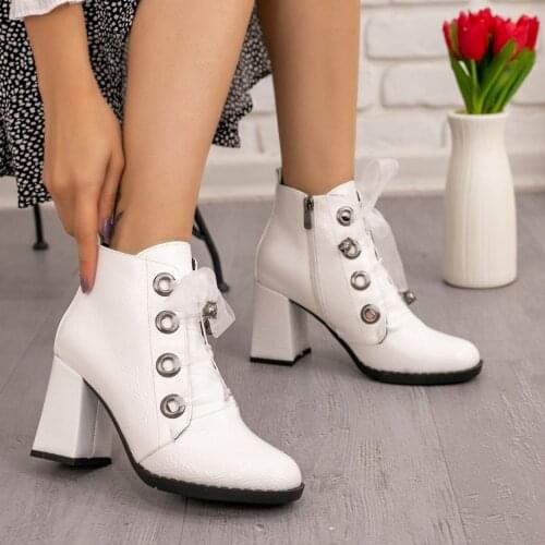 Tonar Sacira White Patent Leather Decorated High-Heeled Women 'S Boots Stapler Detailed Winter New Season Zipper