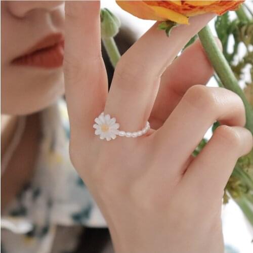 1PC New Fashion 12mm daisy pearl Ring Hand Made Spring Fresh Chrysanthemum mother of Pearl shell Natural Pearl Bead Rings