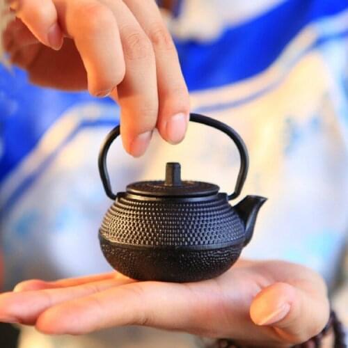 Japan Southern Mini Cast iron kettle old iron pot exquisite furnishing articles 20ml