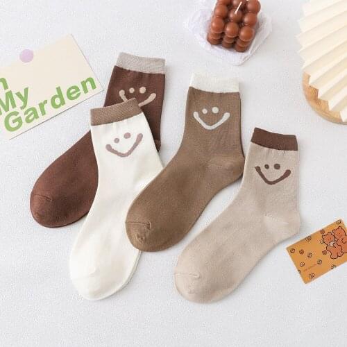 New Cute Socks Women Smile Face Patchwork White Kawaii Smiley Crew Socks Cotton Japanese Fashion Harajuku calcetines de la mujer