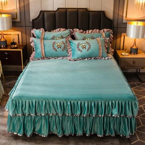 Thickened warm Cashmere Pleated double lace Bedspread Fitted Sheet Pillowcases 2/3pcs Pure color Luxury princess Bedding