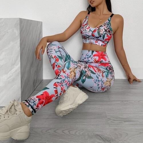 Selling new printed fitness suit yoga clothes womens sports suit 2 piece set women