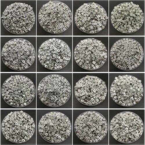 RYFDBMauve Square Beads