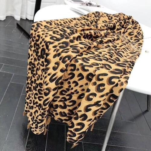 2019 Trendy Winter Fashion Leopard scarf,animal print muslim hijab,All-match Lady Soft big hair Scarf wrap,Warm Pashmina Scarves