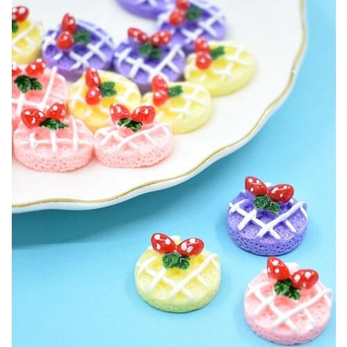 Kawaii Resin Cabochons 10pcs 18mm Fruit Strawberry Round Cake Donut Bread Embellishments Scrapbooking Photo Frame Decoration