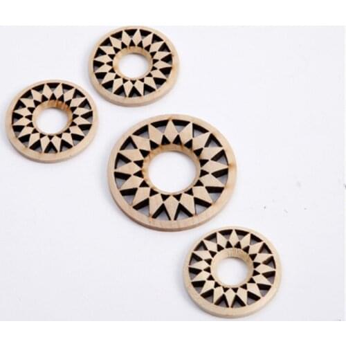 10pcs 35/50mm Round Wooden Sun Flower Charms Hollow Wood Slices Party Handmade Home Ornaments DIY Earrings Jewelry Making