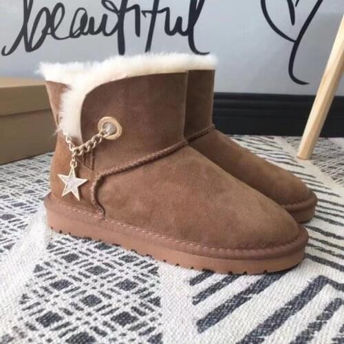 In 2019, Europes latest high-quality snow boots, new women shoes, real sheepskin, 100% natural wool, four colors, free delivery