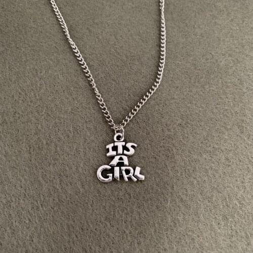 Exquisite Antique Silver Its a girl Letter Charms Pendant Necklace Jewelry Special Gift For Friends Dropshipping
