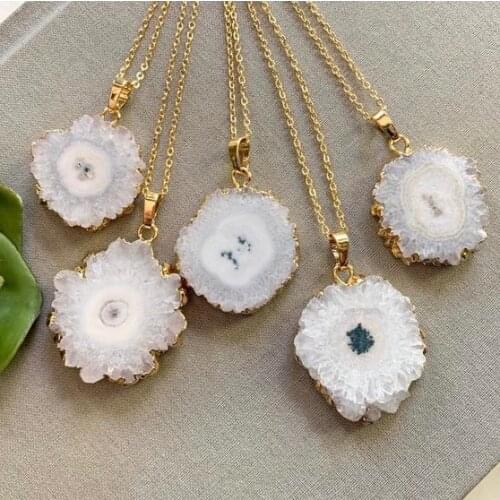 BOROSA Natural Solar Quartz Druzy Gold Necklace for Women Fashion Sun Flower White Quartz Pendant Necklace Jewelry Dropship