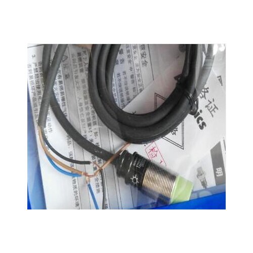 Free Shipping 2pcs/lot New Switch PR18-8DN DC three wire NPN normally open