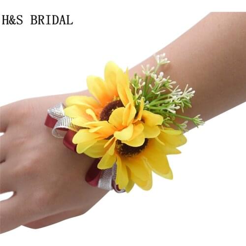 Sunflower Wrist Corsage Bridesmaid Sisters Hand flowers Artificial Wrist Flowers For Wedding Dancing Party Decor Bridal Prom