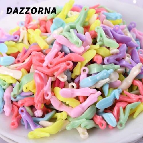 50Pcs/Lot Mixed Colors Acrylic Pendant Ladies High Heel Shaped Small Pendant for Diy Jewelry Making Handicraft Accessories