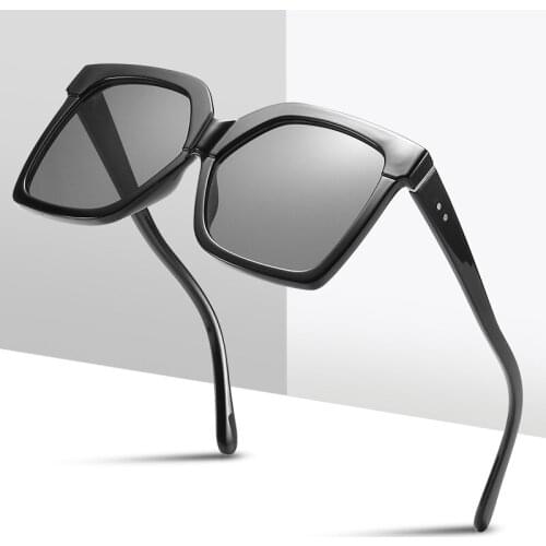 Vintage Square Sunglasses for Men Classic Fashion Driving Decorative Shade Glasses for Women Famous Brand Designer Eyewear Gafas