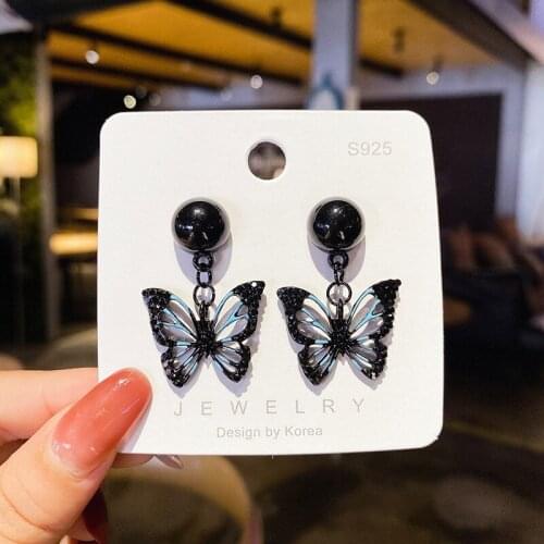Sweet Cool Black Butterfly Earrings Premium Texture Temperamental Elegant Hypoallergenic Metal Butterfly Earrings
