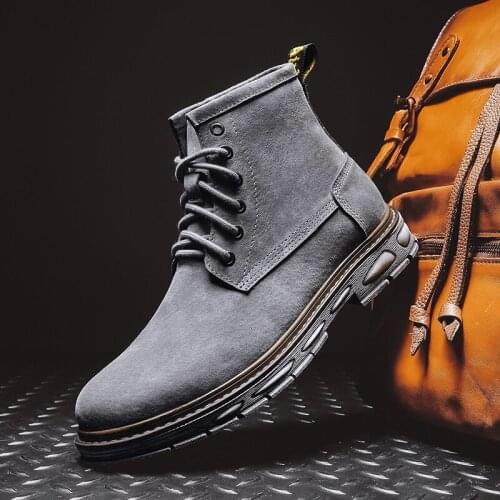 Italian Fashion Leather Cow Suede Men Boots New Round Toe Lace-Up Tooling Male Platform Ankle Boots Outdoor Luxury Mens Shoes