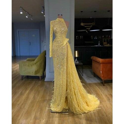 One Shoulder Mermaid Prom Dresses 2020 Sparkly Long Sleeve High Split Evening Dress Sweep Train Sequins Feather Party Gowns