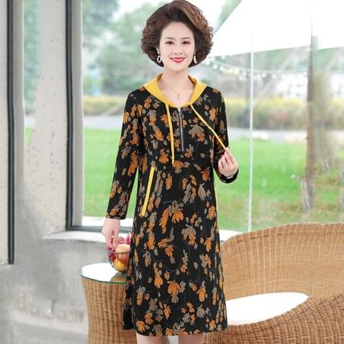 New Spring Autumn Long-sleeved Dress Long Noble Womens Casual Dresses Middle-aged Womens Hooded Print Pullover Dresses 5XL