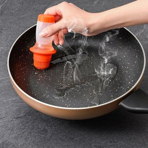 Portable Oil Bottle With Brush Heat Resistant Pastry Brush Outdoor Bbq Tools Kitchen Gadgets