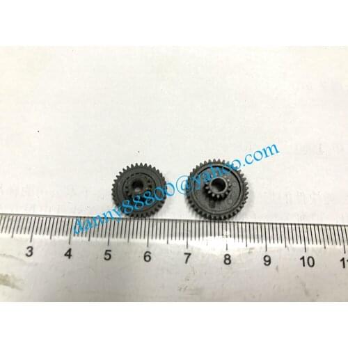 Free Shipping Matsushita 2PCS small Gear Car Audio 6CD Disk E9823 E9482 E9060 E9058 Gear 1set 2pcs