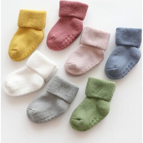 5Pcs Childrens thick terry socks for autumn winter, basic foot socks, anti-skid dispensing, newborn floor socks tube Socks