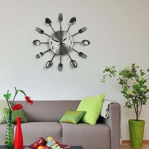 Cutlery Design Kitchen Wall Clock Creative Metal Fork Spoon Clocks For Home Living Room Decoration Wall Decor