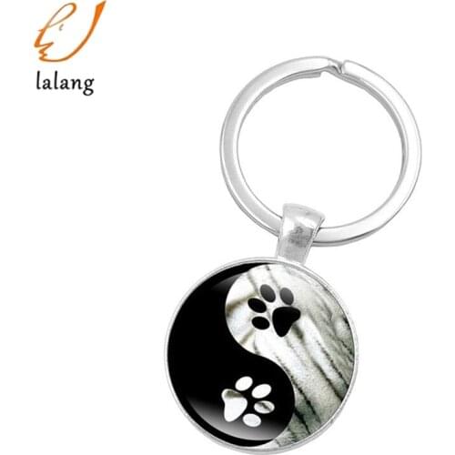 1pc Yin Yang Tai Chi keychain vintage cute pet dog paw print art picture key chain