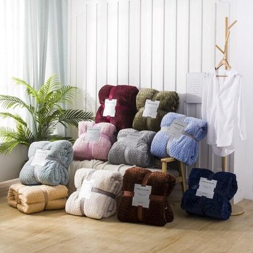 New Super Soft Warm Blanket Flannel Aircraft Sofa Use Office Cover Portable Mechanical Travel Wash Car Blanket Children Travel