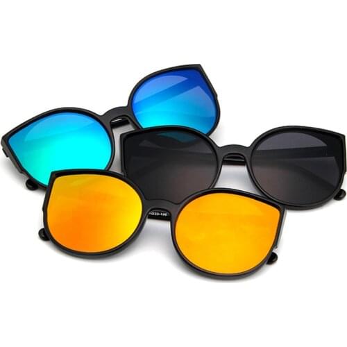 Classic Cat Eye Shape Women Sunglasses Super Light PC Frame Sun Glasses Colorful Reflective Coated Protection Fishing Sunglasses