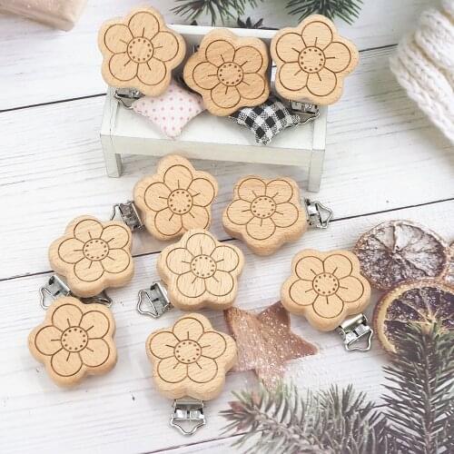 Chenkai 50PCS Wooden Flower Pacifier Clips DIY Organic Eco-friendly Nature Baby Pacifier Rattle Teething Grasping Sensory Toy